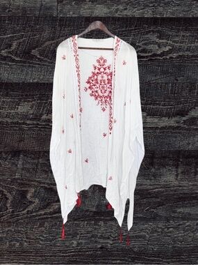 Miss Me White and Red Embroidered Poncho